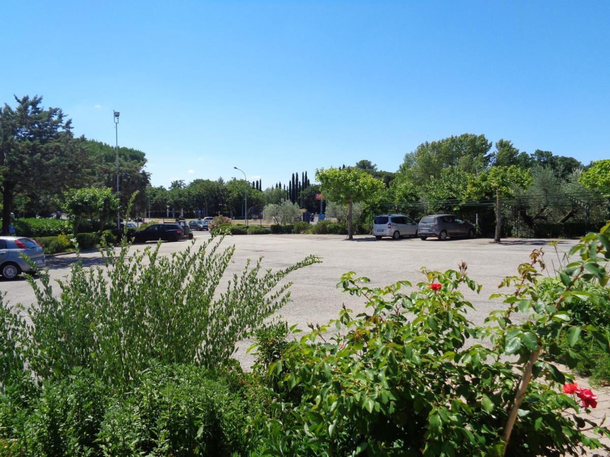 קיוזי Hotel Rosati מראה חיצוני תמונה