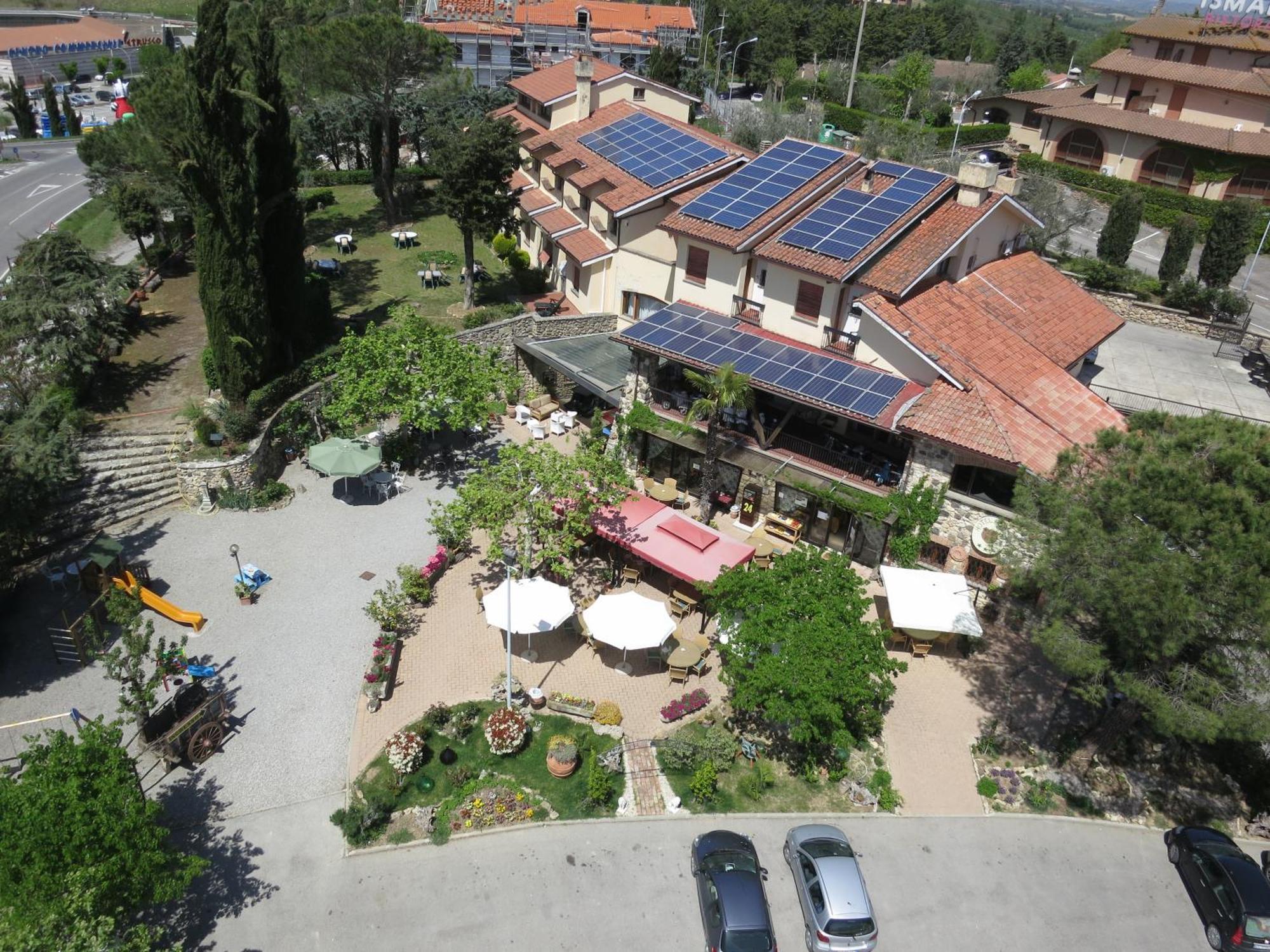 קיוזי Hotel Rosati מראה חיצוני תמונה